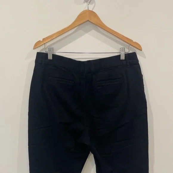 St. John’s Bay Black Crop Capri - Picture 5 of 7